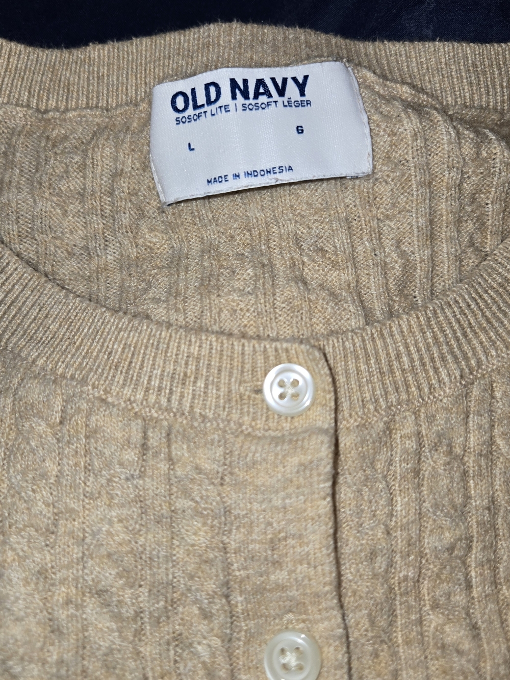 🎀Old Navy Beige Cable-Knit Crewneck Cardigan - Picture 3 of 4